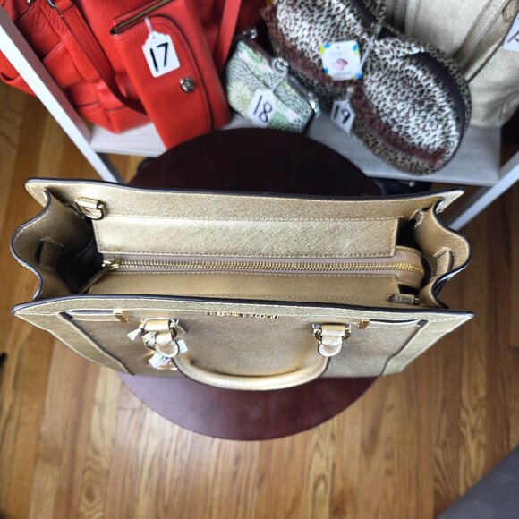 Michael Kors Dillon Large Satchel Champagne Gold Saffiano Leather - Picture 4 of 9